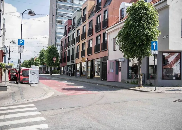 Stvg Centre, Heart Of The City, 3 Bedroom Ставангер