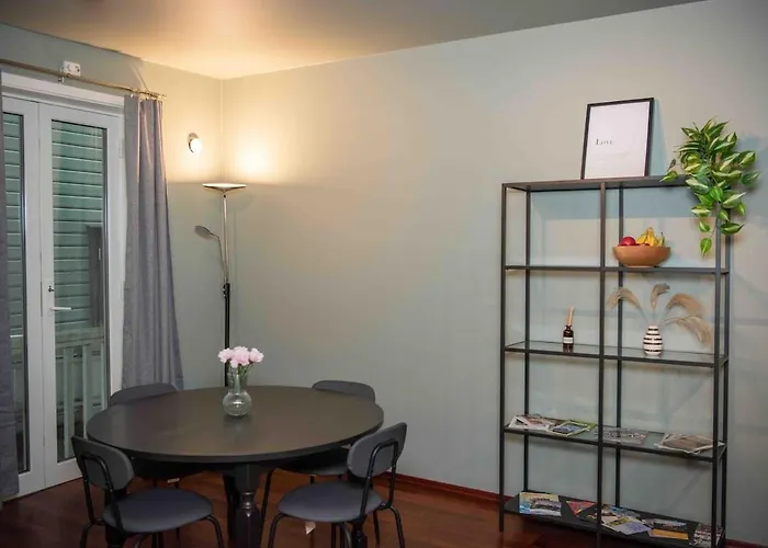 Stvg Centre, Heart Of The City, 3 Bedroom Апартаменты *
